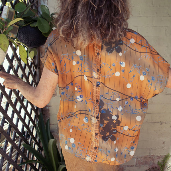 Button Back Top – Daisy