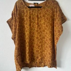 Button Back Top - Caramel