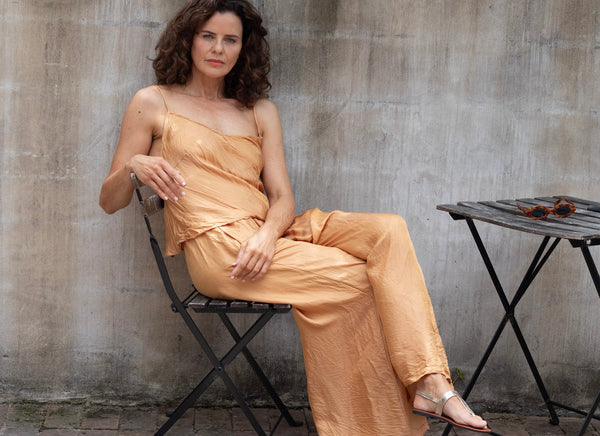 Silk Pants – Gold (L)