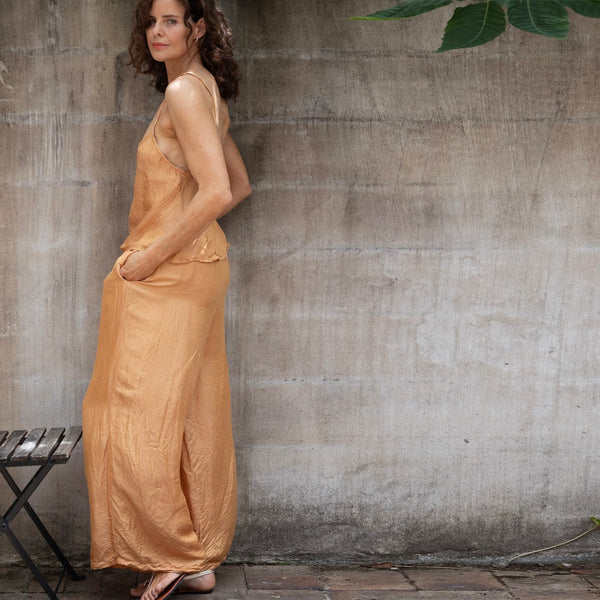 Silk Pants – Gold (L)