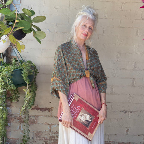 Short Silk Kimono – Sage