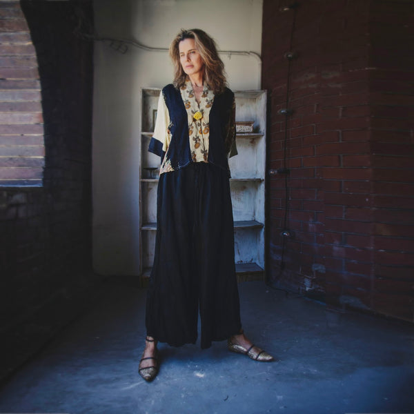 Embossed Silk Pants – Black