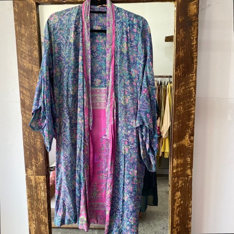 Silk Mid-length Kimono – Summer